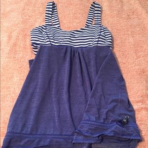 Lululemon top